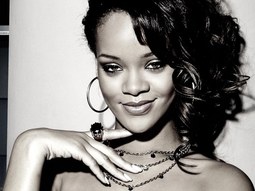Nữ ca sĩ Rihanna - ngôi sao mới của làng thời trang 1