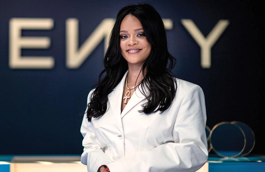 Nữ ca sĩ Rihanna - ngôi sao mới của làng thời trang 7