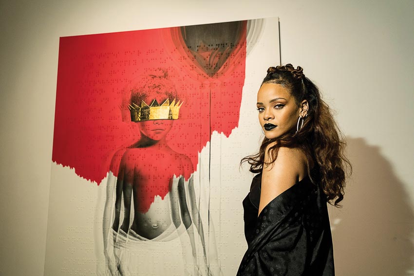 Nữ ca sĩ Rihanna - ngôi sao mới của làng thời trang 8