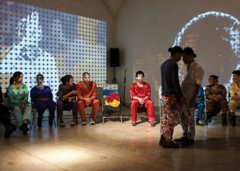 Tác phẩm video art Chạm tới biển vào Bảo tàng Mỹ thuật Huế - 3