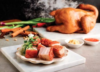 Heo quay da giòn tại Nhà hàng Li Bai