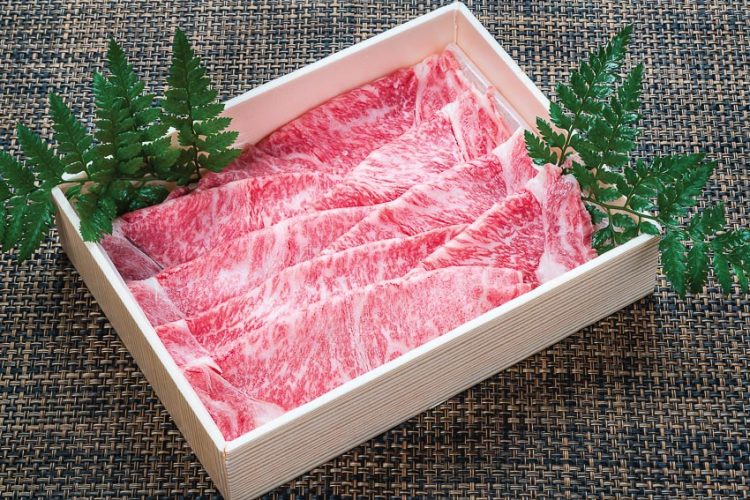 Thịt bò Kobe A5 độ vân mỡ BMS 8/9 (là loại thịt thượng hạng nhất). Ảnh: Thanh Tùng