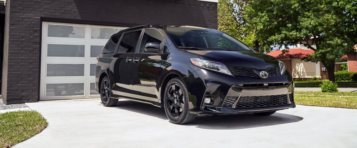 Toyota ra mắt Sienna phiên bản Nightshade Edition cho năm 2020 - 0