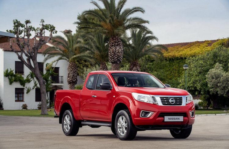 Mẫu xe bán tải Nissan Navara 2020 ra mắt tại thị trường Anh 9