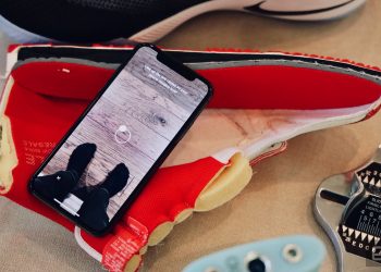 Nike Fit App dùng AR và AI giúp bạn tìm “cỡ giày hoàn hảo”