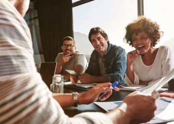 3 dạng ngôn ngữ hình thể khiến bạn nhìn không chuyên nghiệp