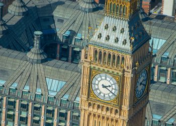 Tháp đồng hồ Big Ben đánh dấu sinh nhật lần thứ 160 lặng lẽ vì trong quá trình bảo dưỡng