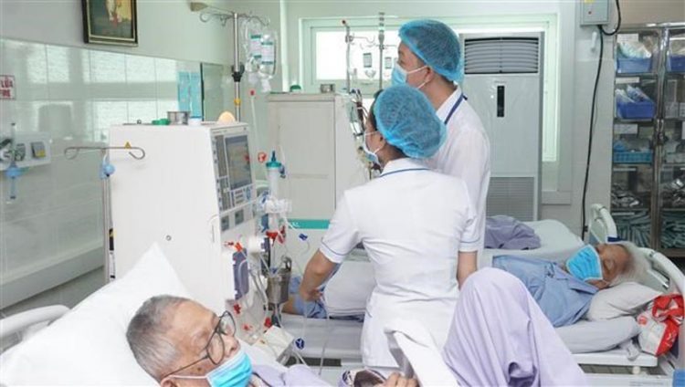 Bệnh viện đầu tiên của Việt Nam đạt ISO về chạy thận nhân tạo - 1