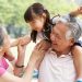 Chuyện nhà tôi: Sống với người già