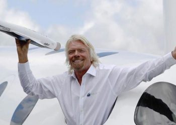 Công ty du lịch vũ trụ niêm yết đầu tiên trên thế giới