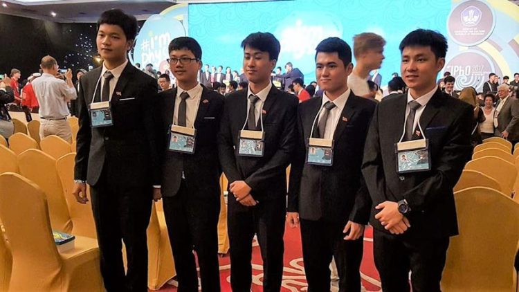 Việt Nam đứng thứ 4 toàn đoàn cuộc thi Olympic Vật lý quốc tế 2019