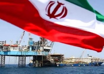 Vì sao giá dầu chỉ tăng yếu dù căng thẳng Vùng Vịnh leo thang mạnh?