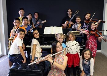 Học sinh học chơi nhạc cụ giúp đạt điểm cao ở các môn khác