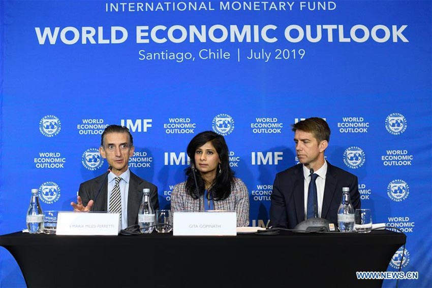 IMF: căng thẳng thương mại và bất ổn là lực cản kinh tế thế giới -1
