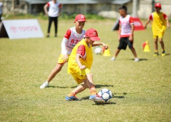 Khai mạc khóa tập huấn Trại hè Bóng đá thiếu niên Toyota 2019 - 1