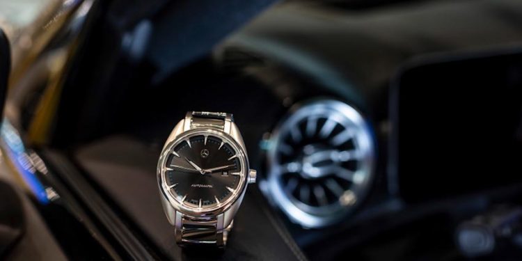 Mercedes-Benz giới thiệu bộ sưu tập đồng hồ mới - 2