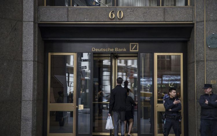 Số nhân viên của Deutsche Bank, hiện ở mức 91.500 người, sẽ giảm còn 74.000 người vào năm 2022.