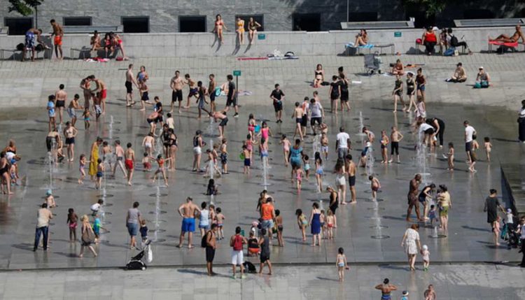 Pháp hứng đợt sóng nhiệt kỷ lục 16 năm