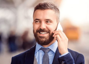 Phép lịch sự khi nói chuyện điện thoại ở các nước trên thế giới - 2