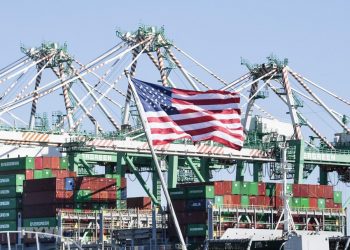 Tăng trưởng kinh tế Mỹ dự báo sẽ chậm lại đáng kể