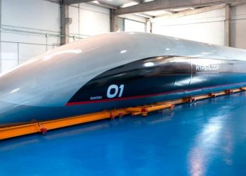 Trải nghiệm đi tàu tàu siêu tốc Hyperloop tốc độ hơn 1.100 km/h - 2