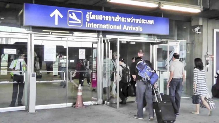 Thái Lan đưa ra quy định mới về hải quan đối với hành khách đi máy bay - 2