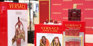 Versace ra mắt nước hoa nam mới tại Việt Nam - 1