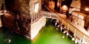 Chuyện lạ ở Wieliczka