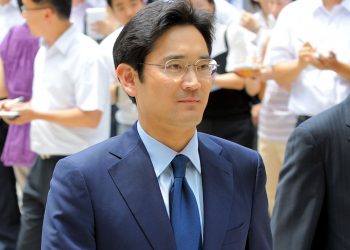 Samsung gặp khó khăn khi Nhật - Hàn tranh cãi chính trị