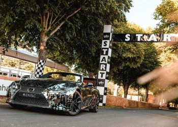 Lexus trưng bày nguyên mẫu LC Convertible tại Lễ hội tốc độ Goodwood - 1