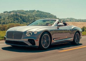 Trải nghiệm phiên bản Bentley Continental GT V8 2020 mới - 1