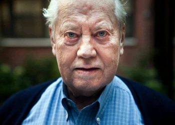 Tiền nhiều để làm gì?