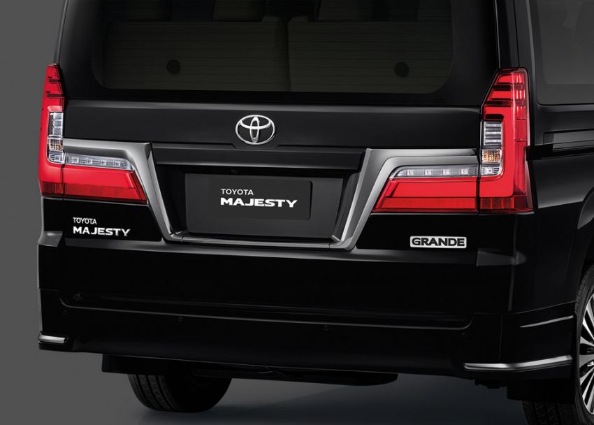 Toyota Majesty 2019 vừa ra mắt tại Thái Lan, mẫu xe gia đình cao cấp nhất 13