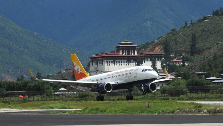 Hàng không quốc gia Bhutan chọn Vietravel phân phối độc quyền vé máy bay tại Việt Nam