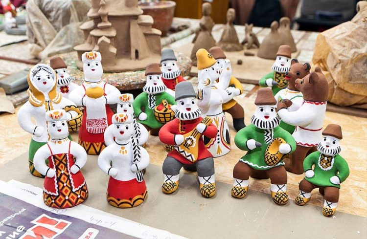 Đồ chơi đất nung đặc sắc của nước Nga - 23