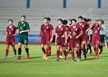 Đội tuyển bóng đá nữ Việt Nam đánh bại tuyển nữ Thái Lan - 1