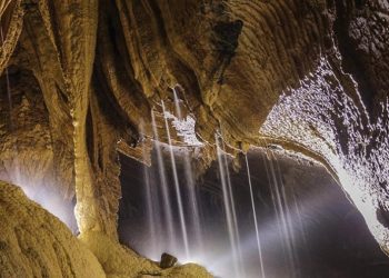 Khám phá hang Sơn Đoòng lọt top các cuộc phiêu lưu vĩ đại thế giới - 6