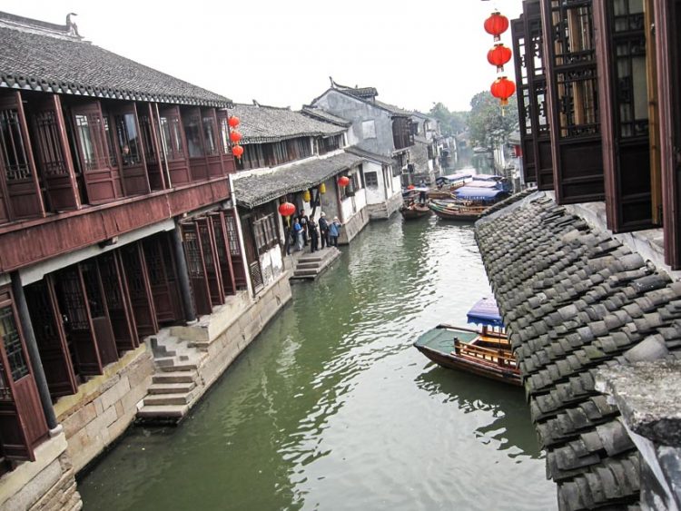 Chuyện ở làng cổ Chu Trang - 13