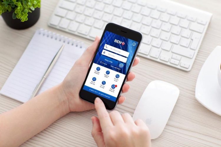 Từ 1-9, có thể nộp bảo hiểm xã hội, bảo hiểm y tế qua ngân hàng điện tử