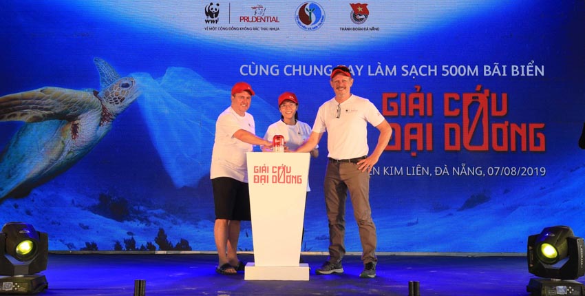Prudential và WWF Việt Nam tổ chức sự kiện “Giải Cứu Đại Dương” tại Đà Nẵng -1