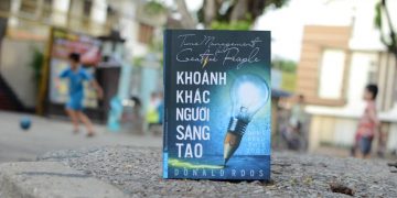 Sách Khoảnh khắc người sáng tạo - 3