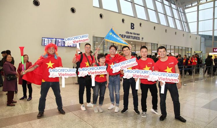 Saigontourist tặng vé xem tuyển Việt Nam đá vòng loại World Cup 2022 - 1