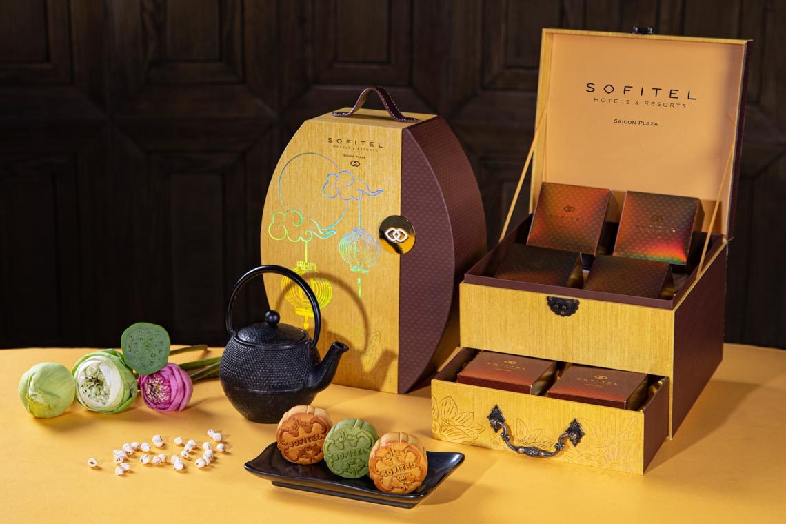 Bộ sưu tập bánh trung thu sang trọng của Sofitel Saigon Plaza -1