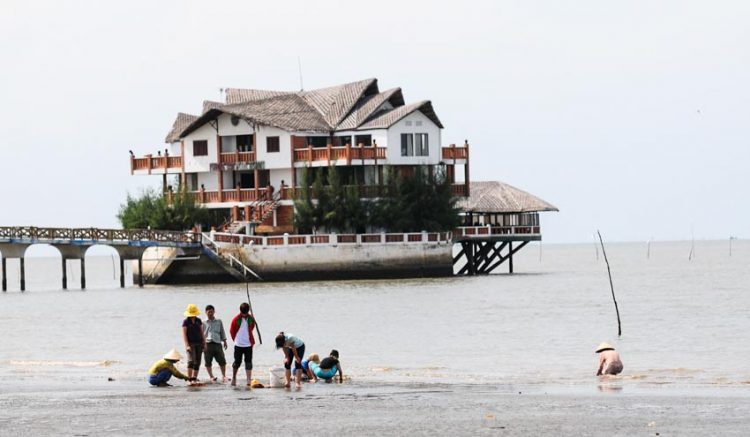 Thị trường tour giá rẻ còn hấp dẫn?