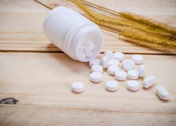 Thuốc giảm đau paracetamol dùng sai cách hại gan nghiêm trọng - 2