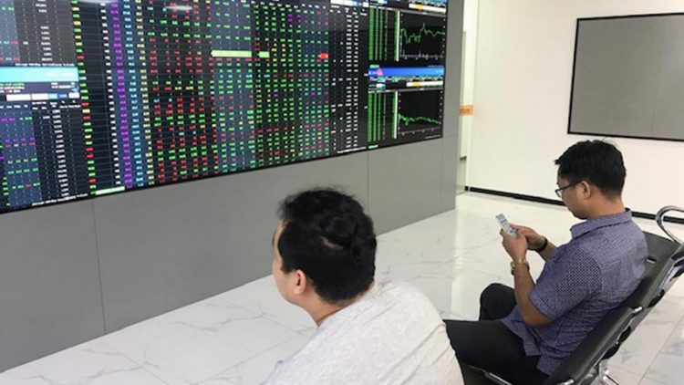 Không dễ tìm kiếm động lực tăng trưởng mới