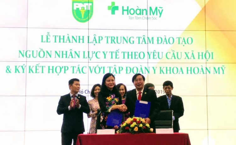 Đại học Y khoa Phạm Ngọc Thạch thành lập Trung tâm Đào tạo nhân lực y tế - 1
