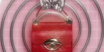 Bùa may mắn Tali của Kenzo