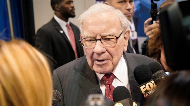 Warren Buffett tăng cổ phần trong Amazon - 3