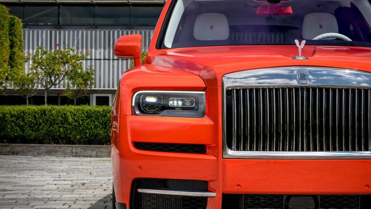 Xe siêu sang Rolls-Royce Cullinan giảm gần chục tỉ tại Việt Nam 5